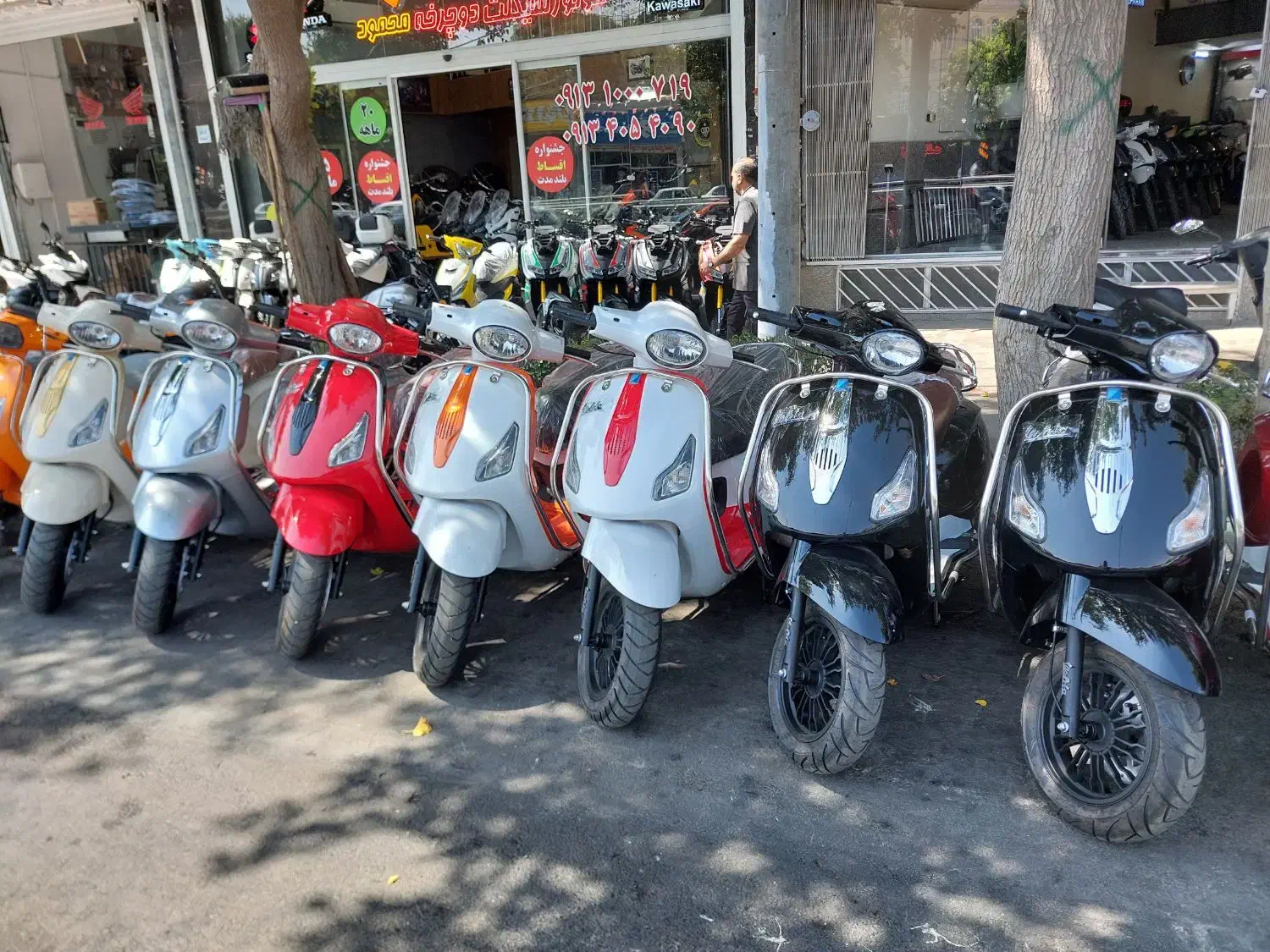 موتور طرح  وسپا ۱۵۰ سی سی  ویشتا با اقساط|موتورسیکلت|اصفهان, سرتاوه|دیوار