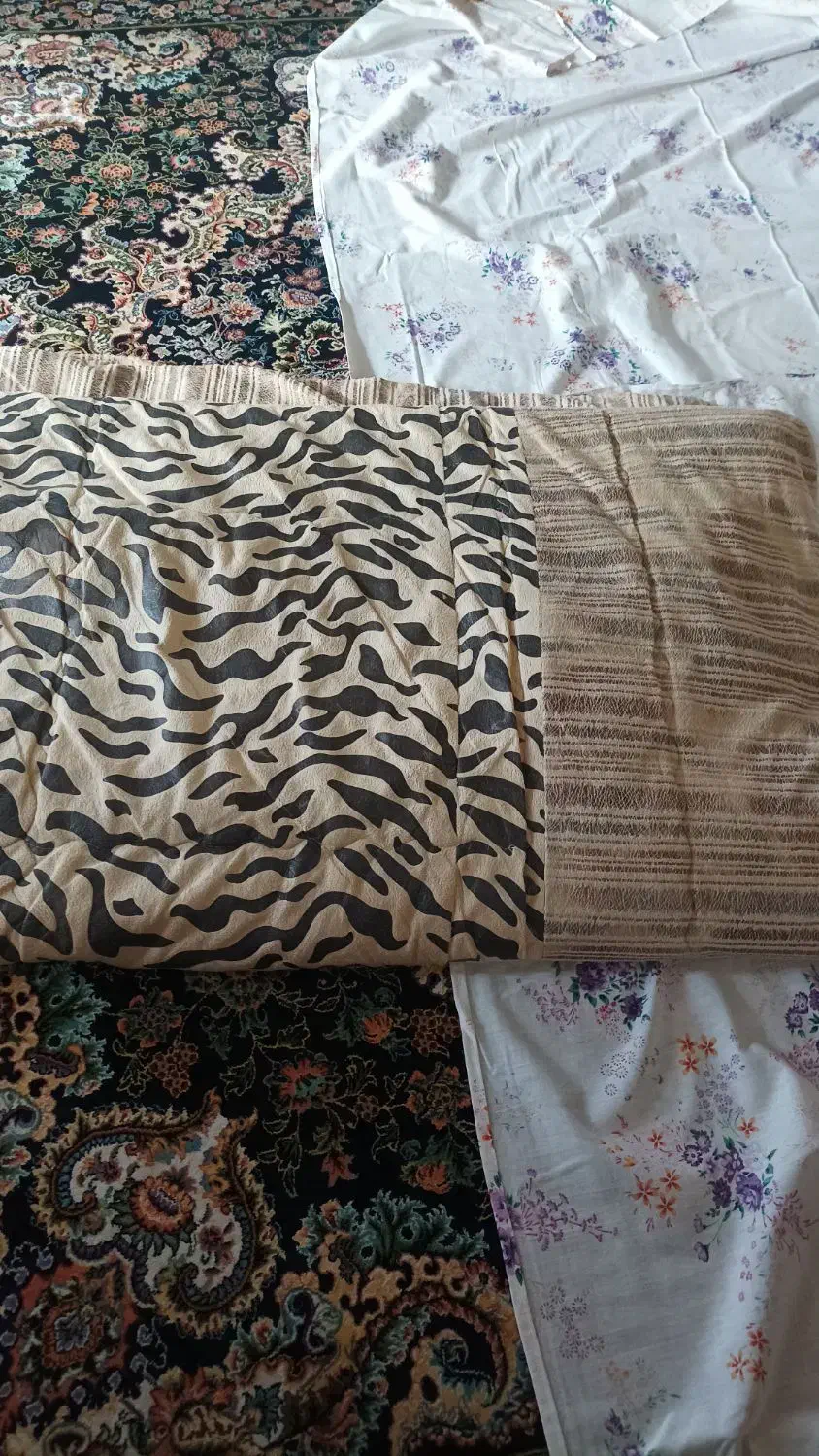 تشک و پتو و رو تختی|رختخواب، بالش، پتو|بندر انزلی, میان پشته|دیوار