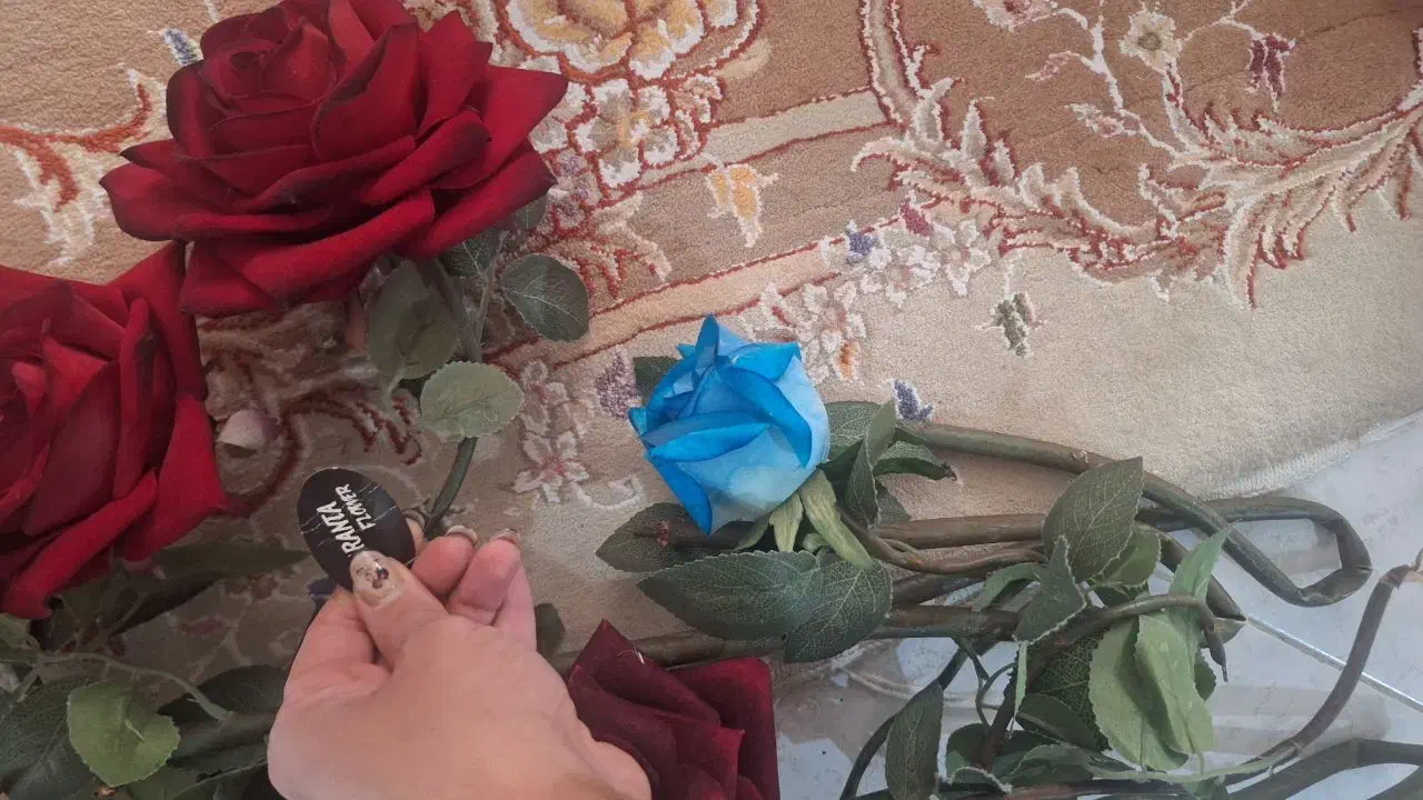 شاخه گل|گل مصنوعی|فردیس, فردیس|دیوار