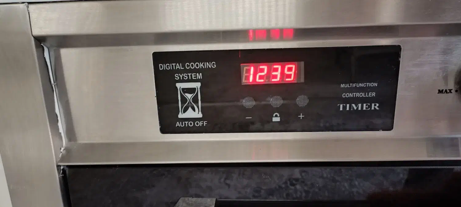 گاز طرح فر پنج شعله سالم و تمیز|اجاق گاز و لوازم برقی پخت‌وپز|قوچان, |دیوار