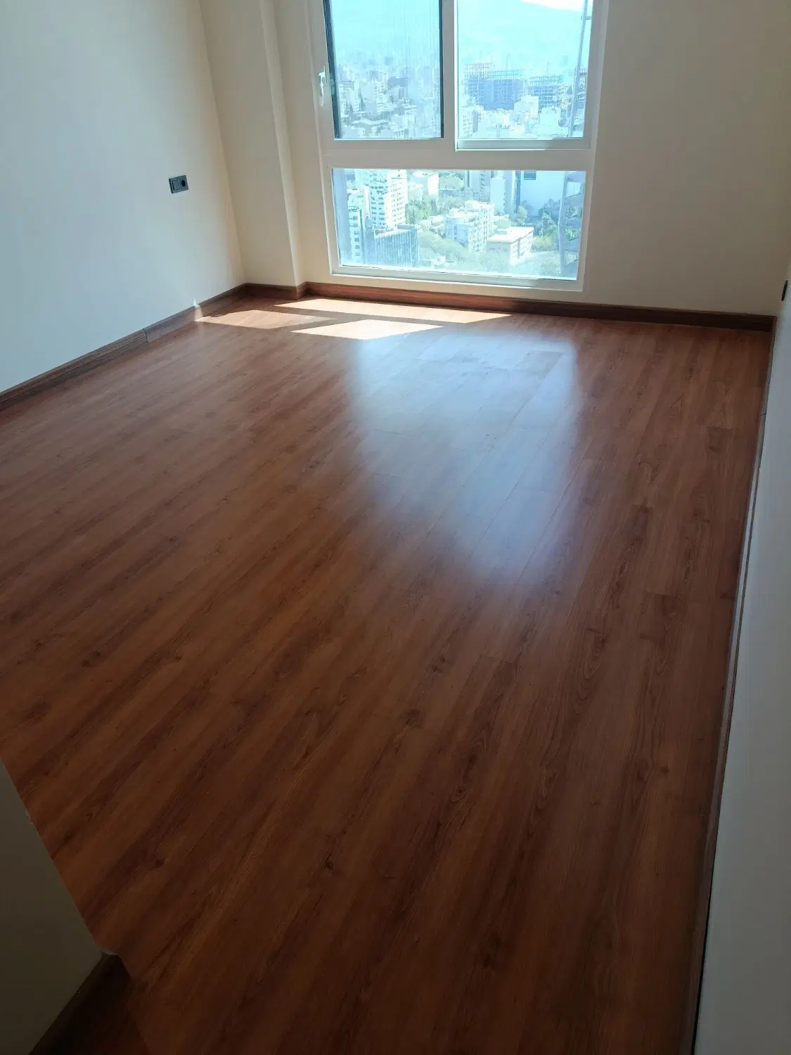 نصب ونصاب قرنیزپارکت|خدمات پیشه و مهارت|تهران, نیروی هوایی (پیروزی)|دیوار