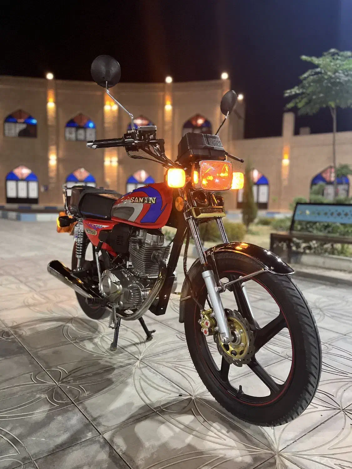 موتور ۲۰۰ امکازد سنین مدل اخرای ۱۴۰۳|موتورسیکلت|سمنان, |دیوار