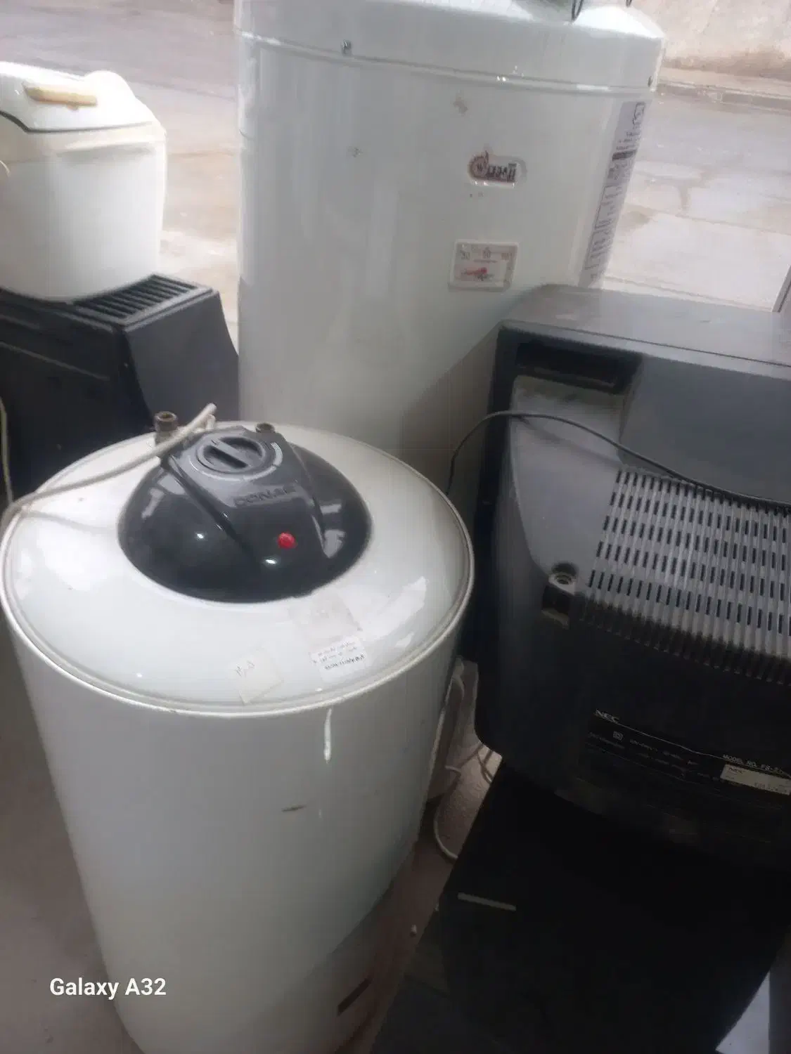 آبگرمکن برقی|آبگرمکن، پکیج، شوفاژ|نظرآباد, رسالت|دیوار