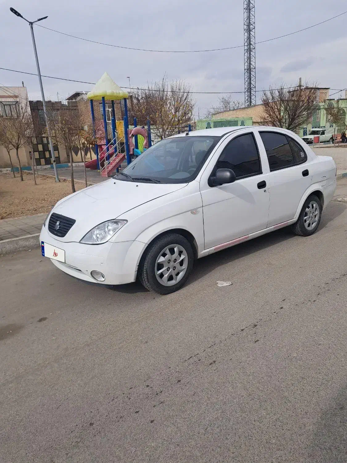 تیبا صندوقدار۱۴۰۱|خودرو سواری و وانت|همدان, |دیوار