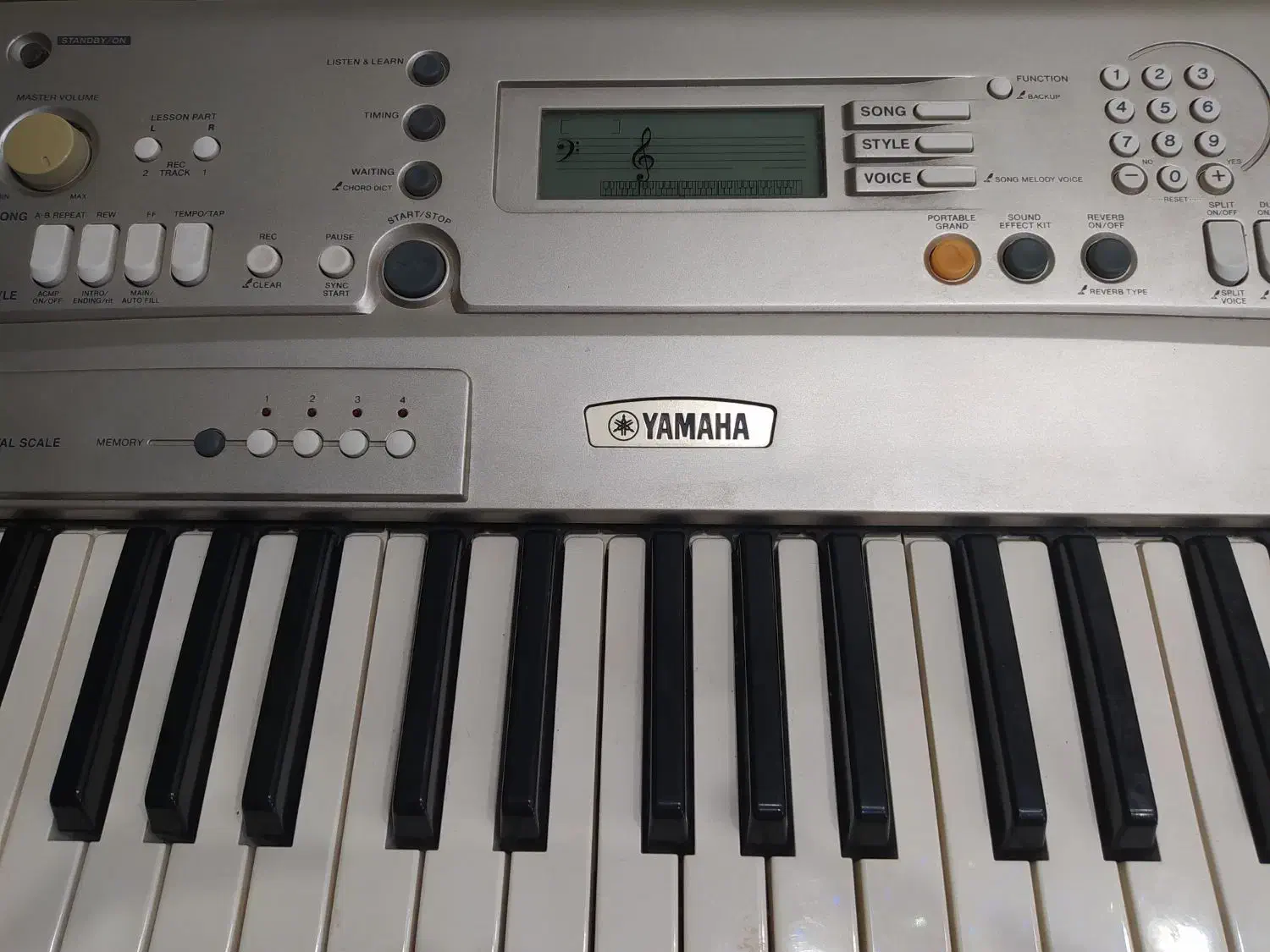 سرگرمی و تفریحی|پیانو، کیبورد، آکاردئون|آستارا, |دیوار