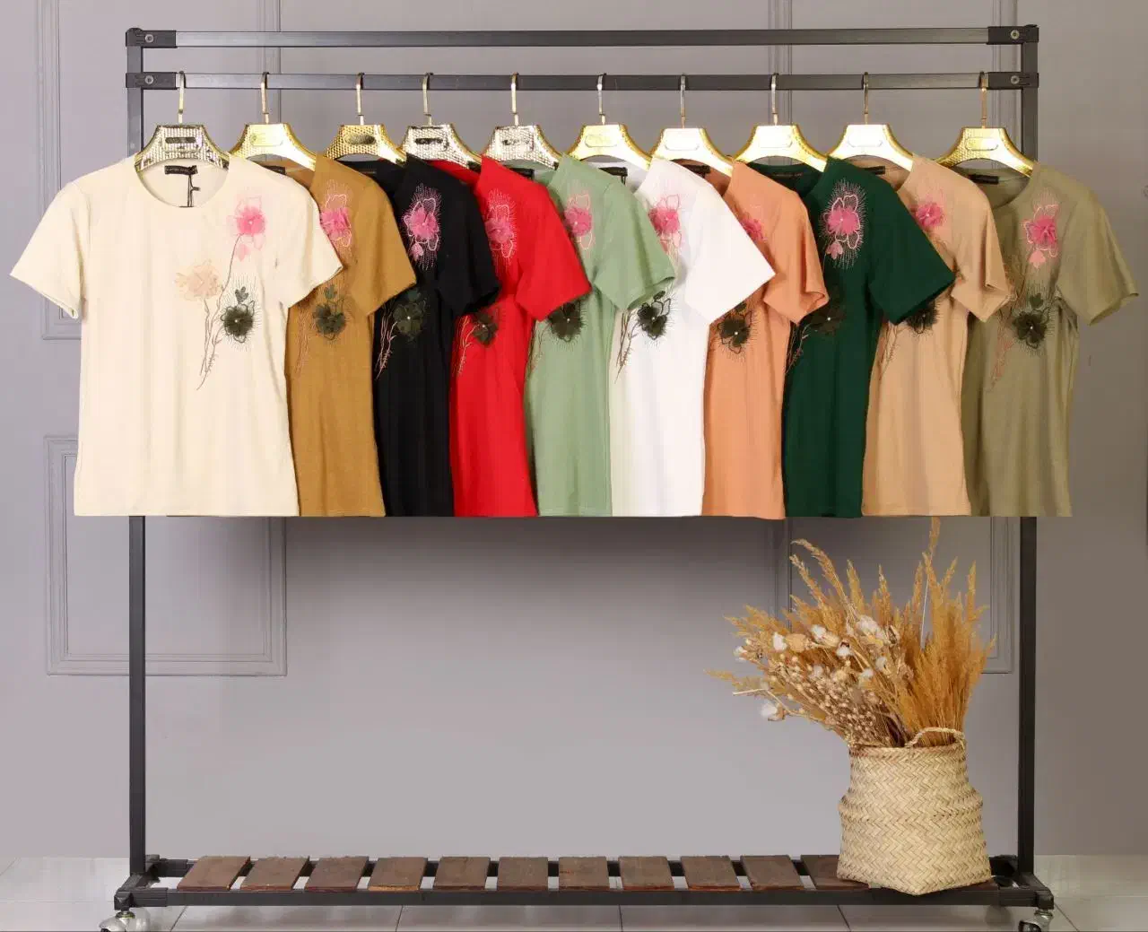 تیشرت گلدار|لباس|گلبهار, شهر جدید گلبهار|دیوار