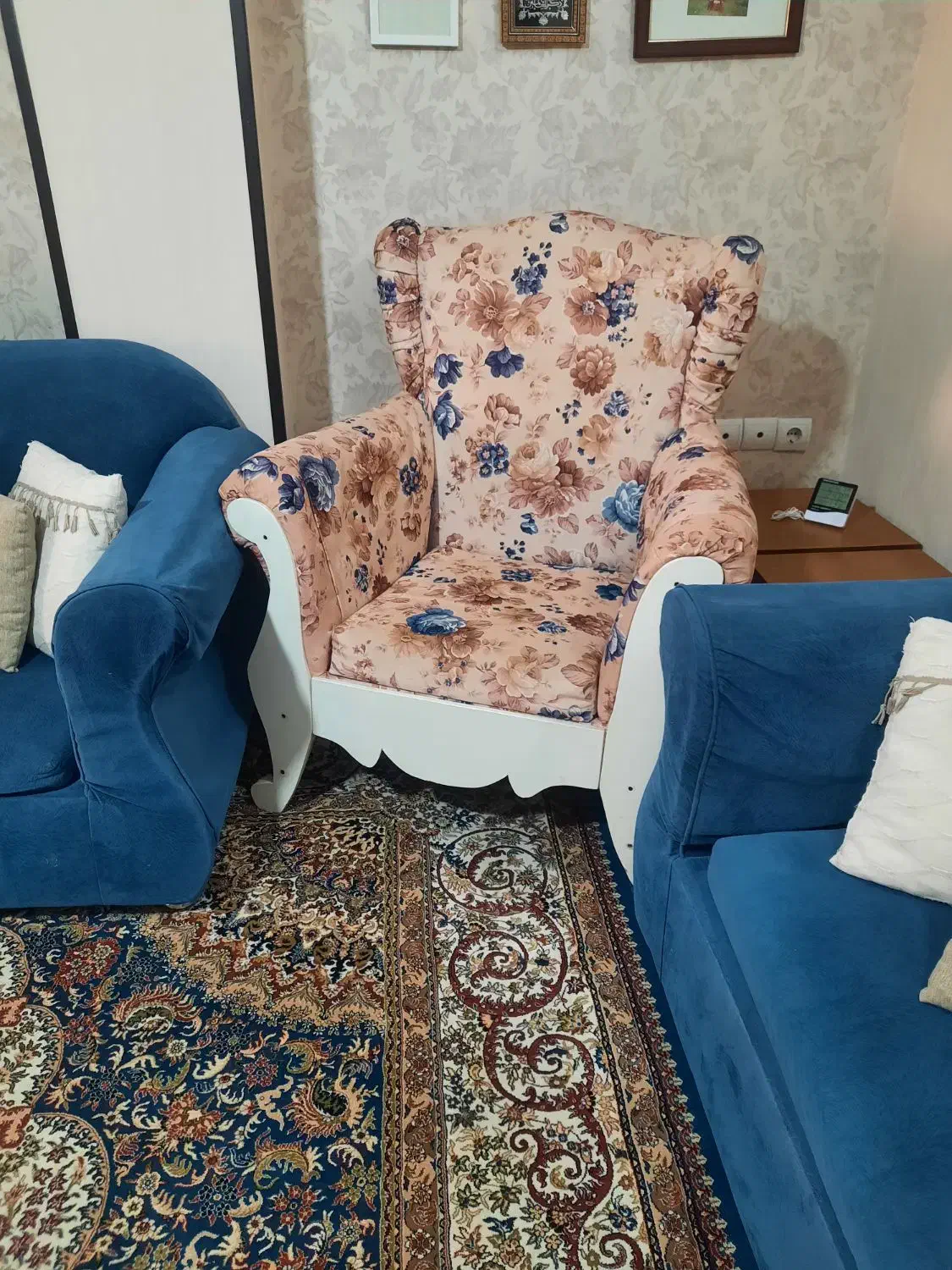 مبلمان راحتی ۷ نفره کارکرده|مبلمان خانگی و میز عسلی|قزوین, |دیوار