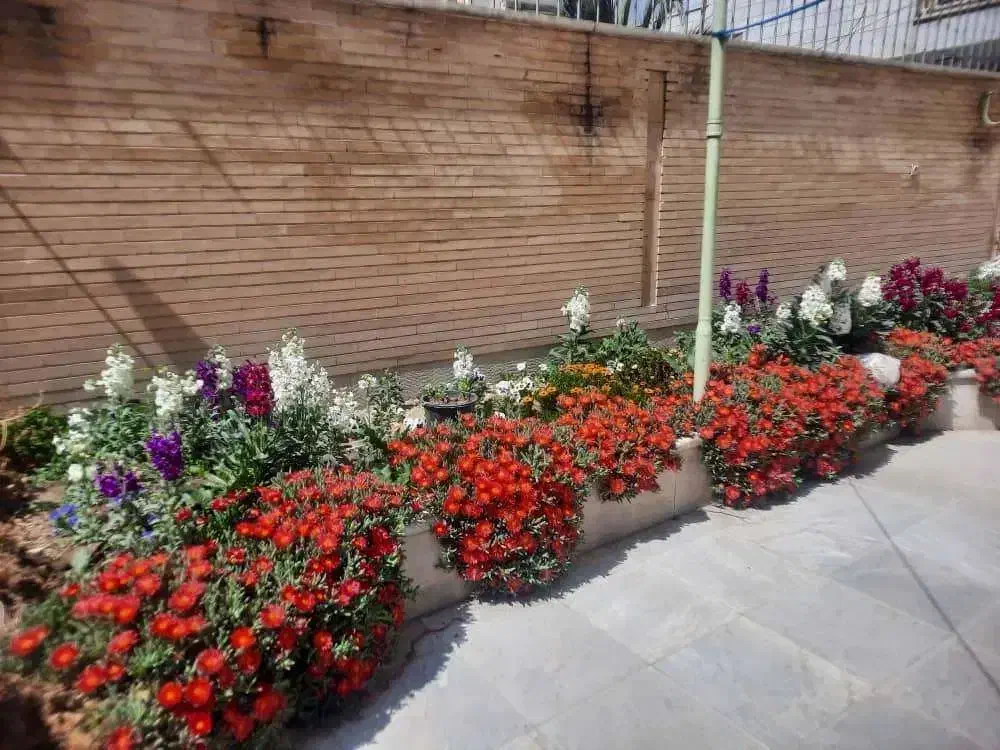 ۲۰۵متر آپارتمان با ۲۵۰مترحیاط اختصاصی برآپادانادوم|فروش آپارتمان|اصفهان, آبشار|دیوار