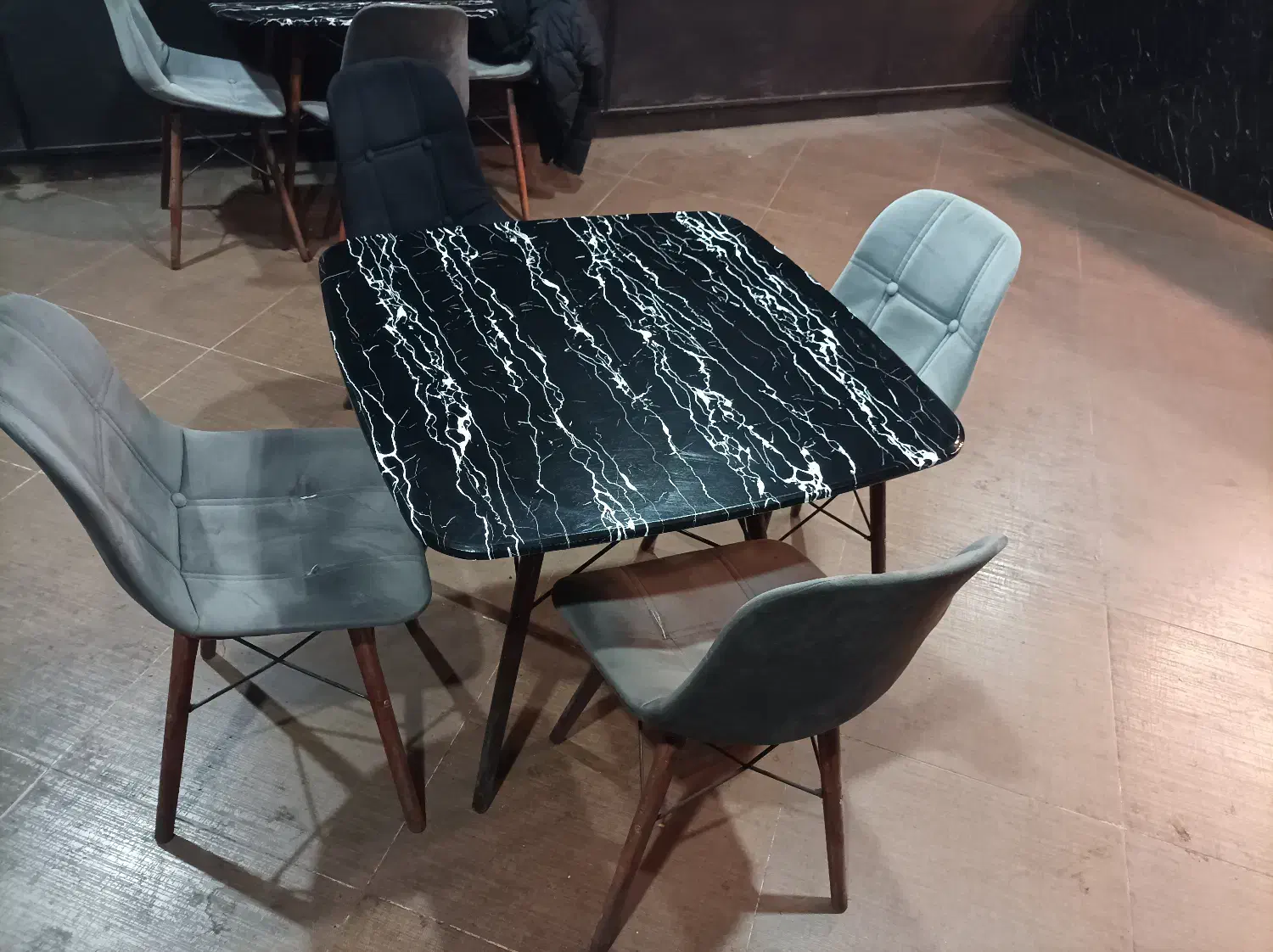 میز و صندلی|مبلمان خانگی و میز عسلی|رامسر, |دیوار