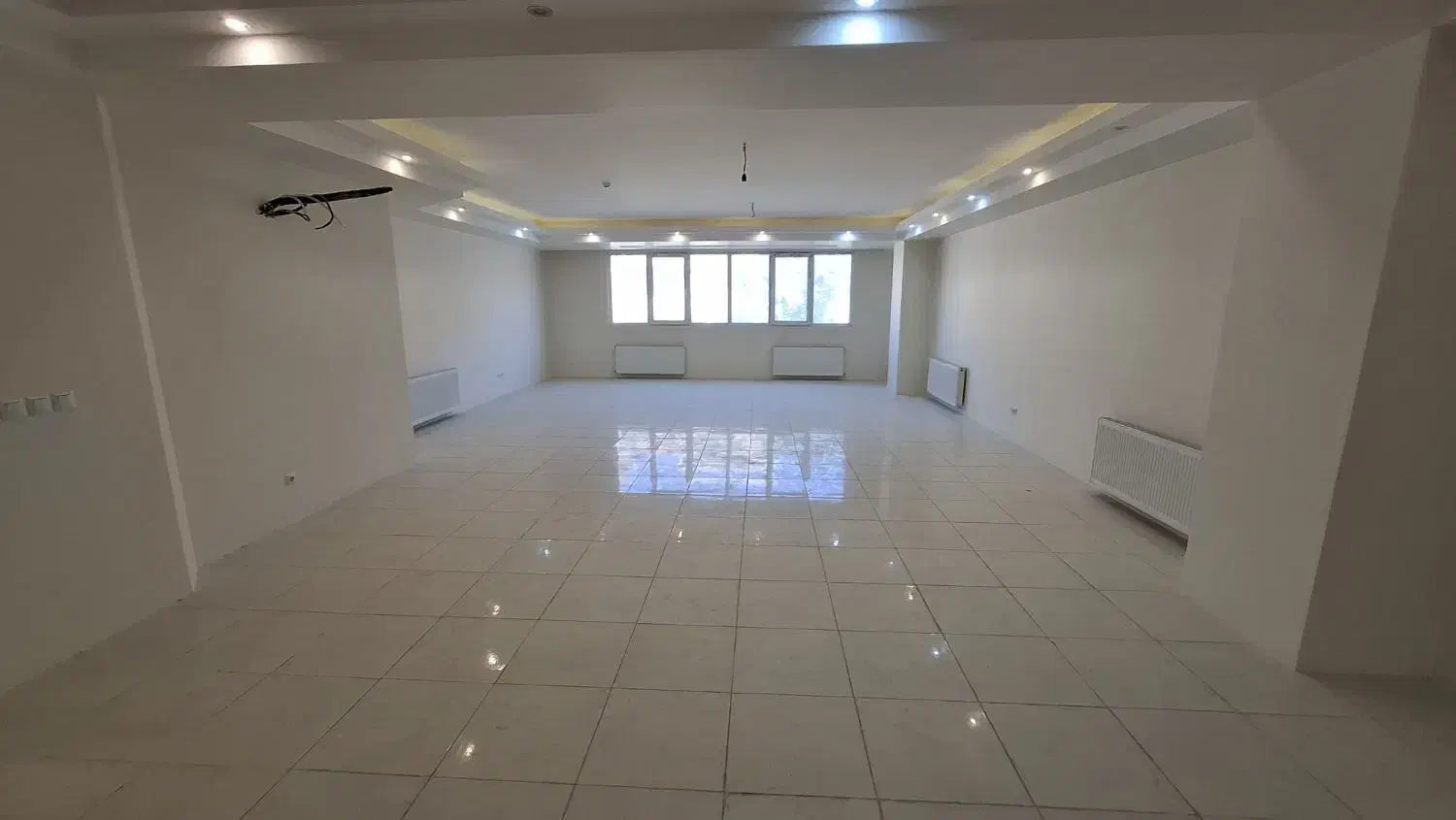 ولیعصر جنوبی آپارتمان ۲۷۰ متری|فروش آپارتمان|تبریز, |دیوار