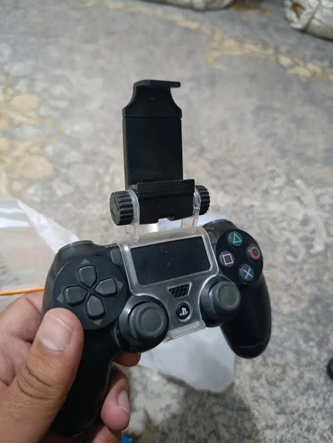 نگهدارنده موبایل روی دسته ، و دسته بازی پابجی|کنسول، بازی ویدئویی و آنلاین|زاهدان, |دیوار