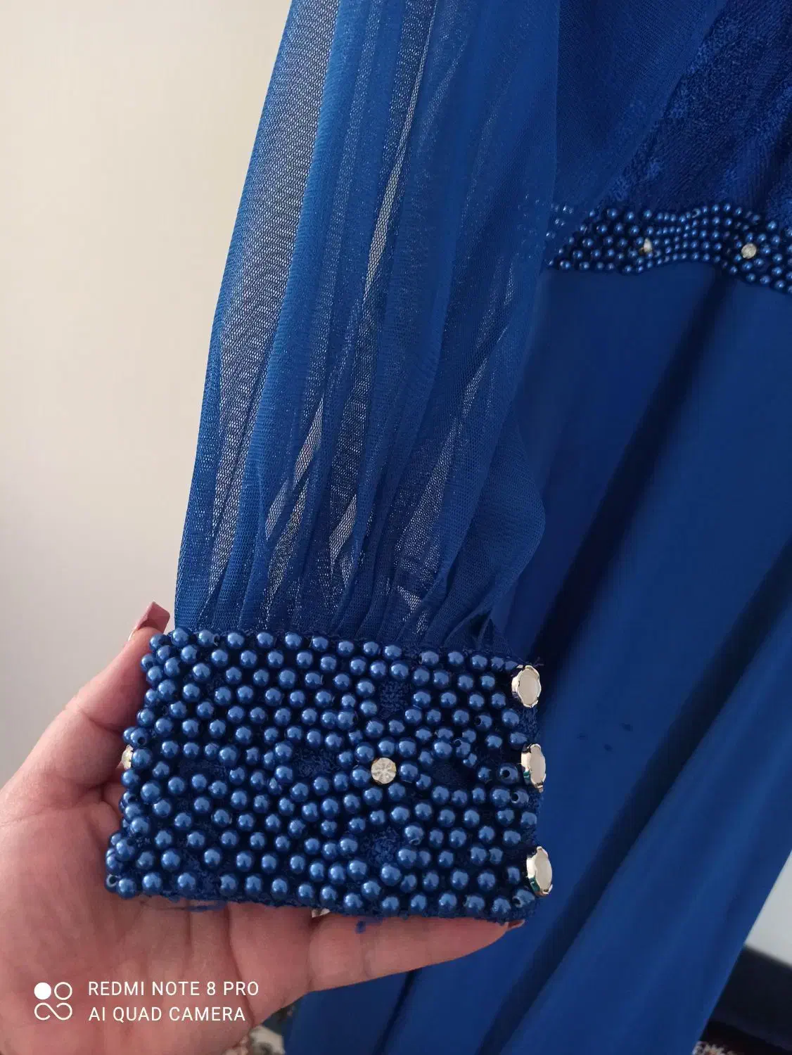 لباس عقد|لباس|کوزران, |دیوار