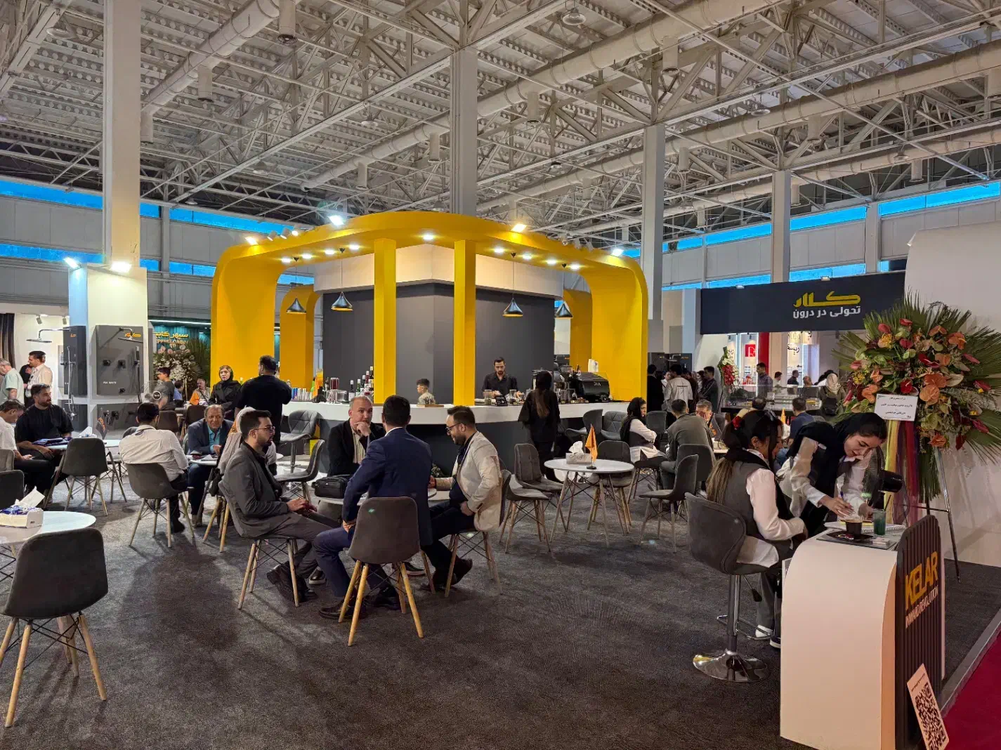 کارگر برق کار ساده|استخدام صنعتی، فنی، مهندسی|تهران, یافتآباد|دیوار