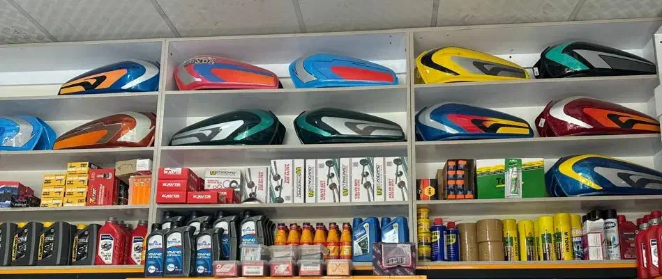 قفسه|کتابخانه، شلف، قفسه‌های دیواری|قم, امامزاده ابراهیم|دیوار