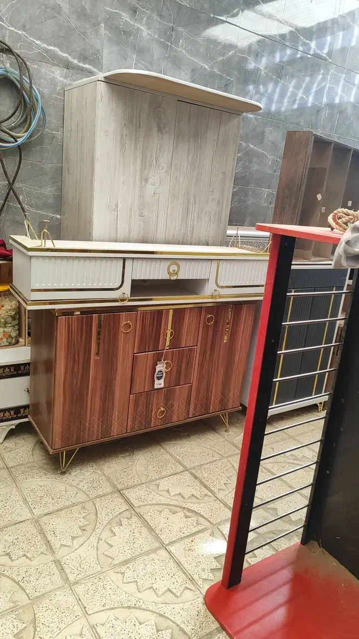 ب دلیل تغییر شغل قیمت پایین بفروش می‌رسد|جاکفشی، کمد، دراور|کبودرآهنگ, |دیوار