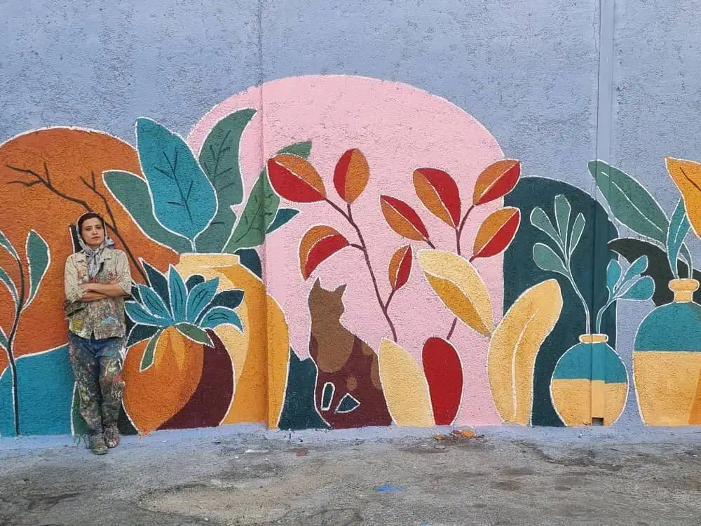 نقاشی دیواری میکروسمنت ورق طلا|خدمات پیشه و مهارت|تهران, فلسطین (میدان انقلاب)|دیوار