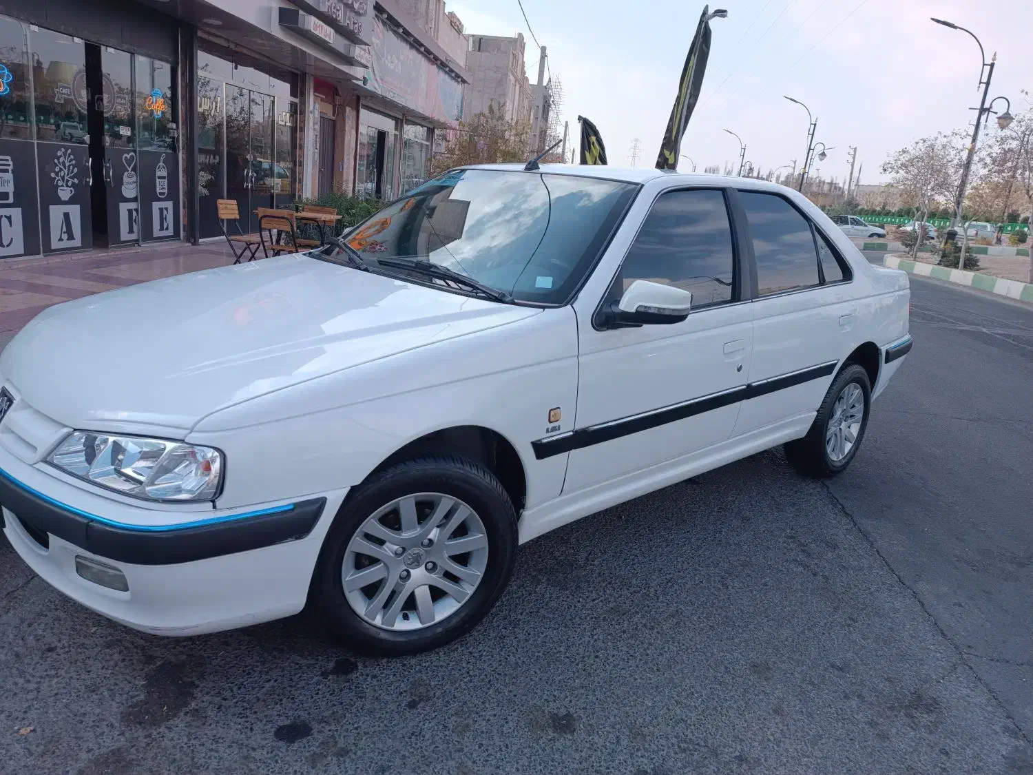 پارس تیوفایو ۹۷ چهارچرخ دیسک|خودرو سواری و وانت|پرند, فاز ۱|دیوار