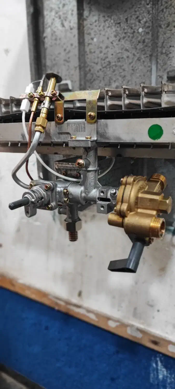 آبگرمکن قدیمی خونه ت آب رو داغ نمیکنه توضیحات|آبگرمکن، پکیج، شوفاژ|ساوه, |دیوار