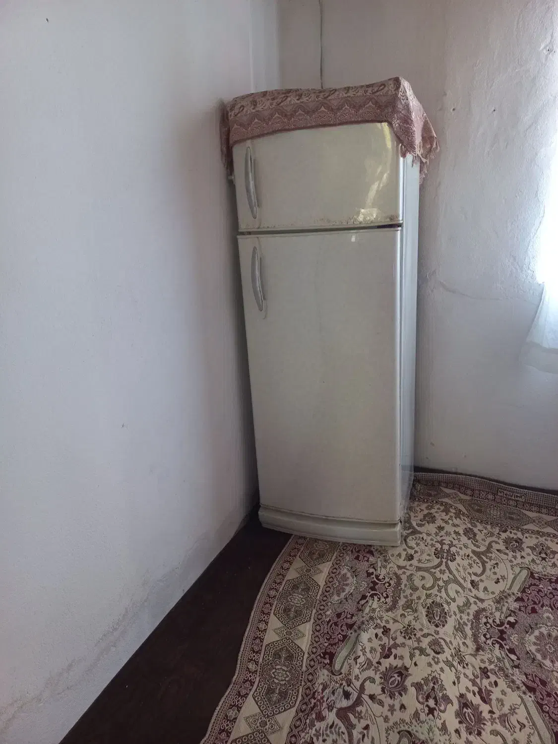 یخچال وفریزر|یخچال و فریزر|تالش, هشتپر|دیوار