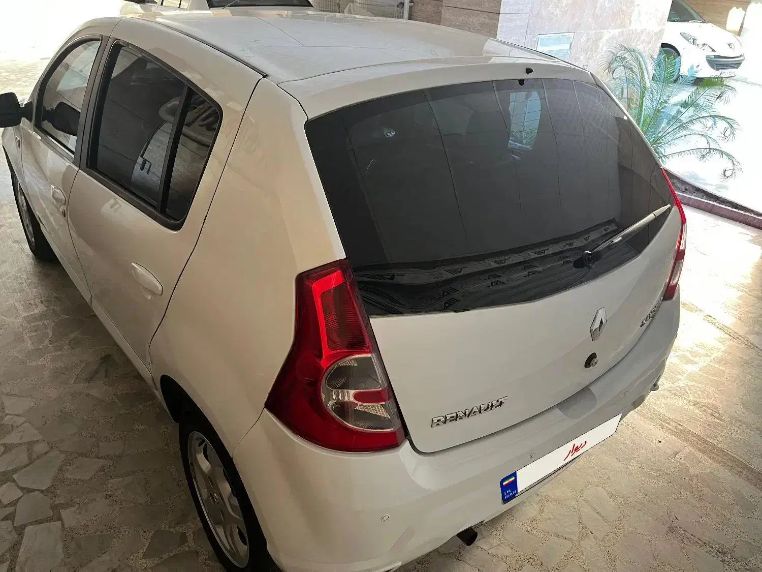 ساندرو اتومات مدل ۹۵|خودرو سواری و وانت|رشت, معلم|دیوار