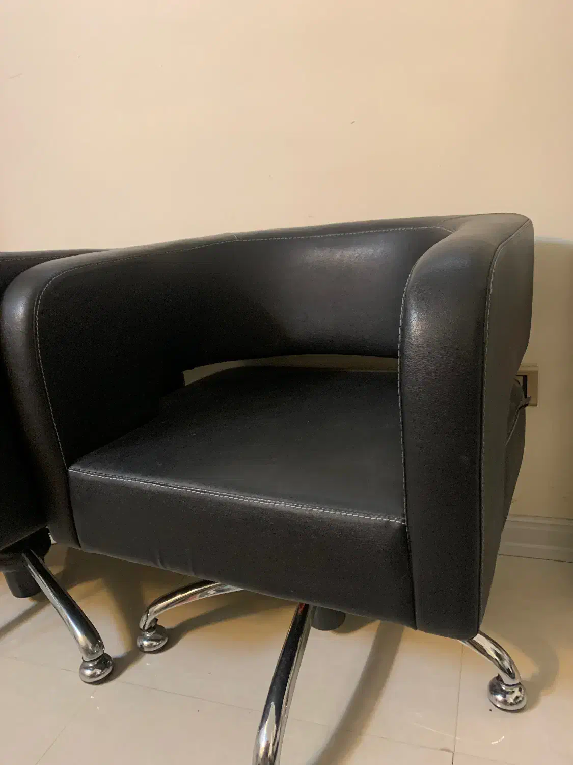 صندلی ارایشگاه یا دفتر کار|مبلمان اداری|شاهینشهر, فردوسی|دیوار