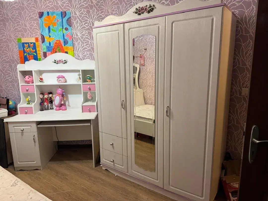 تخت و کمد و میز آرایش دخترانه|تخت و سرویس خواب|تهران, فردوس|دیوار