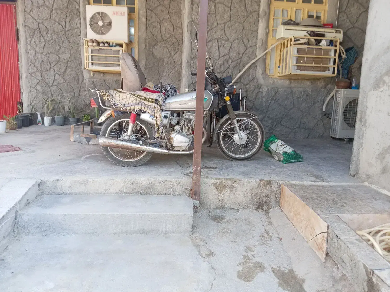 بخاطر اینکه|موتورسیکلت|آبپخش, |دیوار