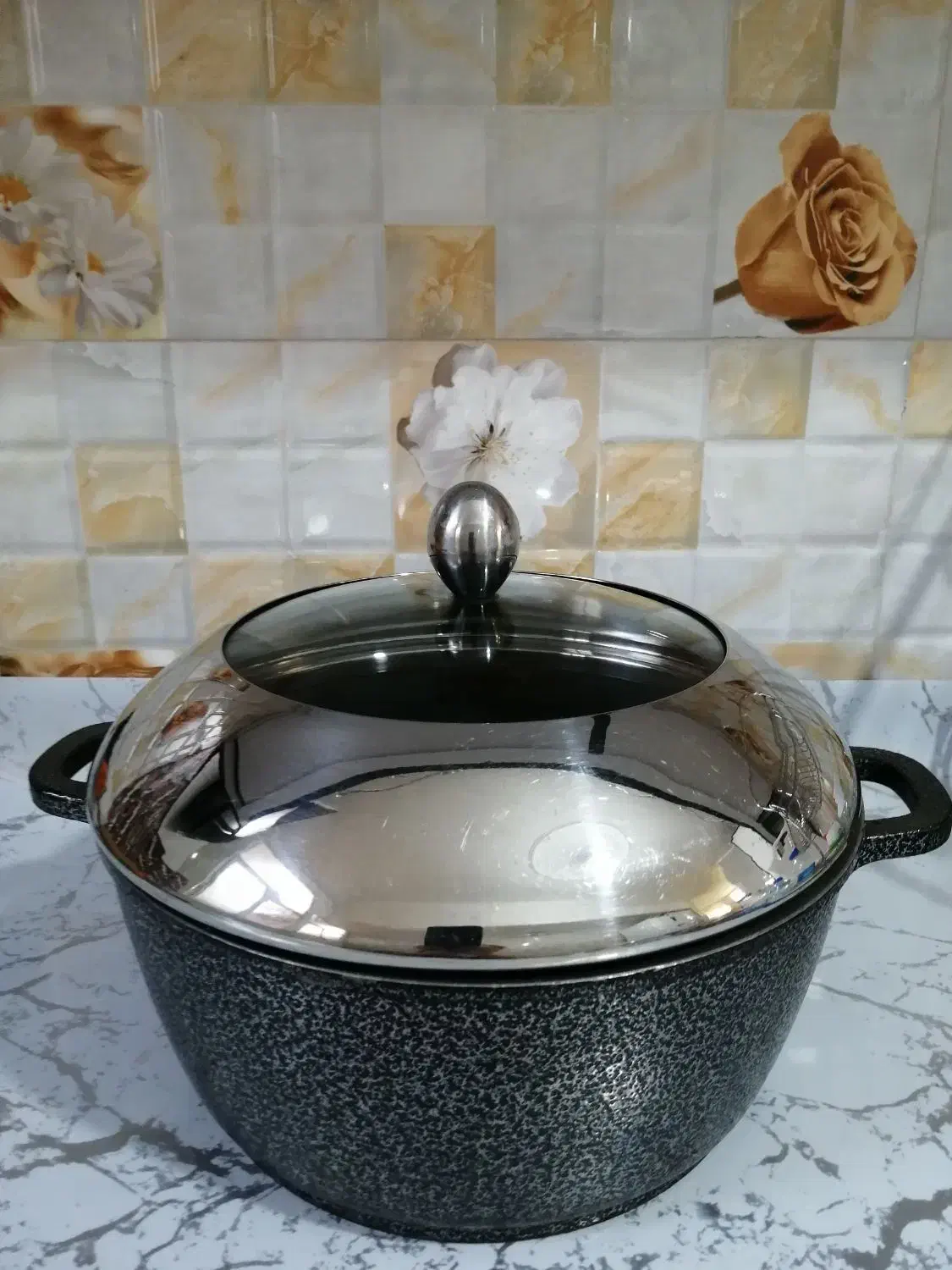 قابلمه چدن|ظروف پختوپز|قم, جمکران|دیوار