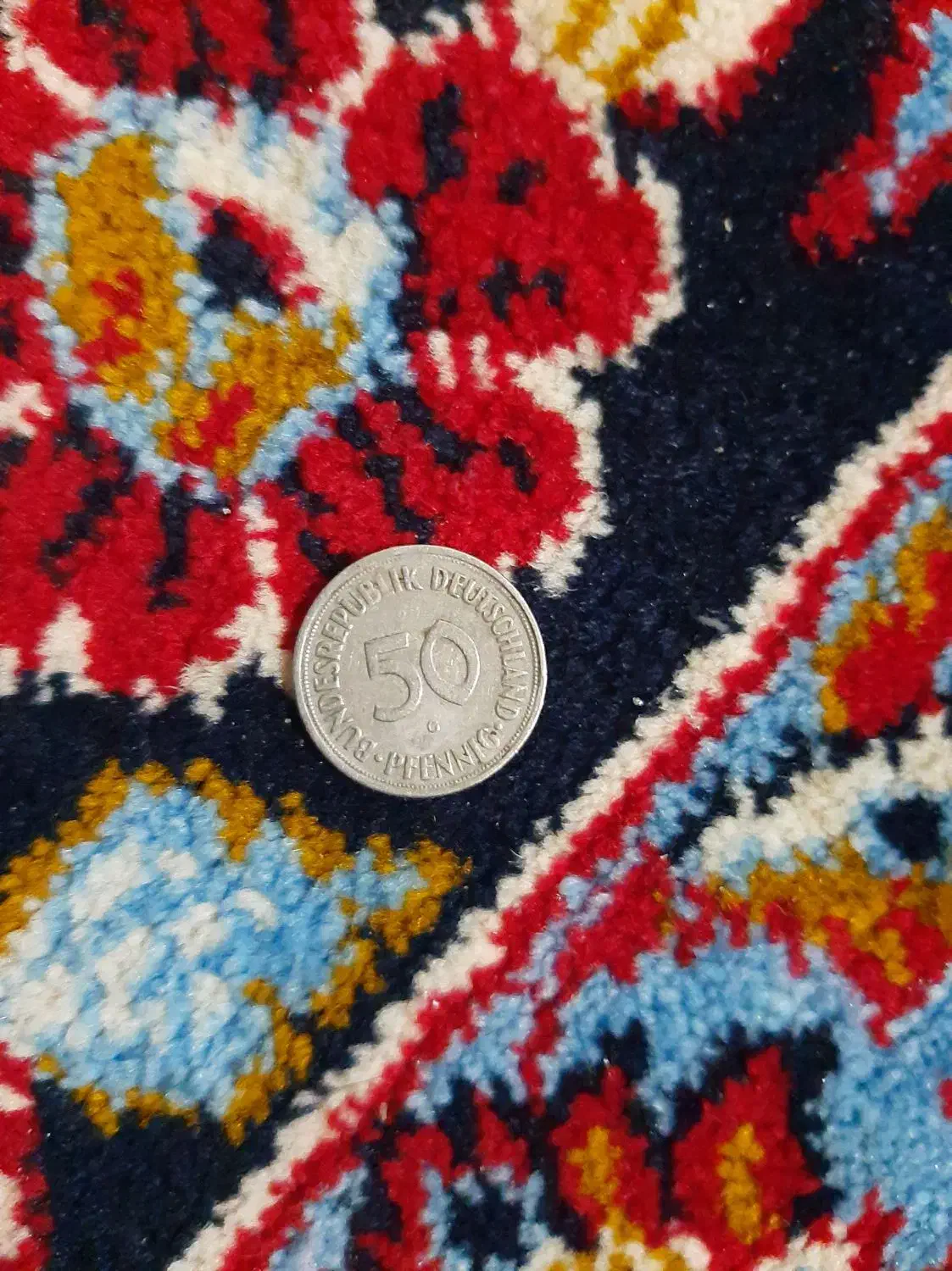 سکه بریتانیا و آلمان فدرال و چنتا سکه دیگه|کلکسیون سکه، تمبر، اسکناس|صحنه, |دیوار