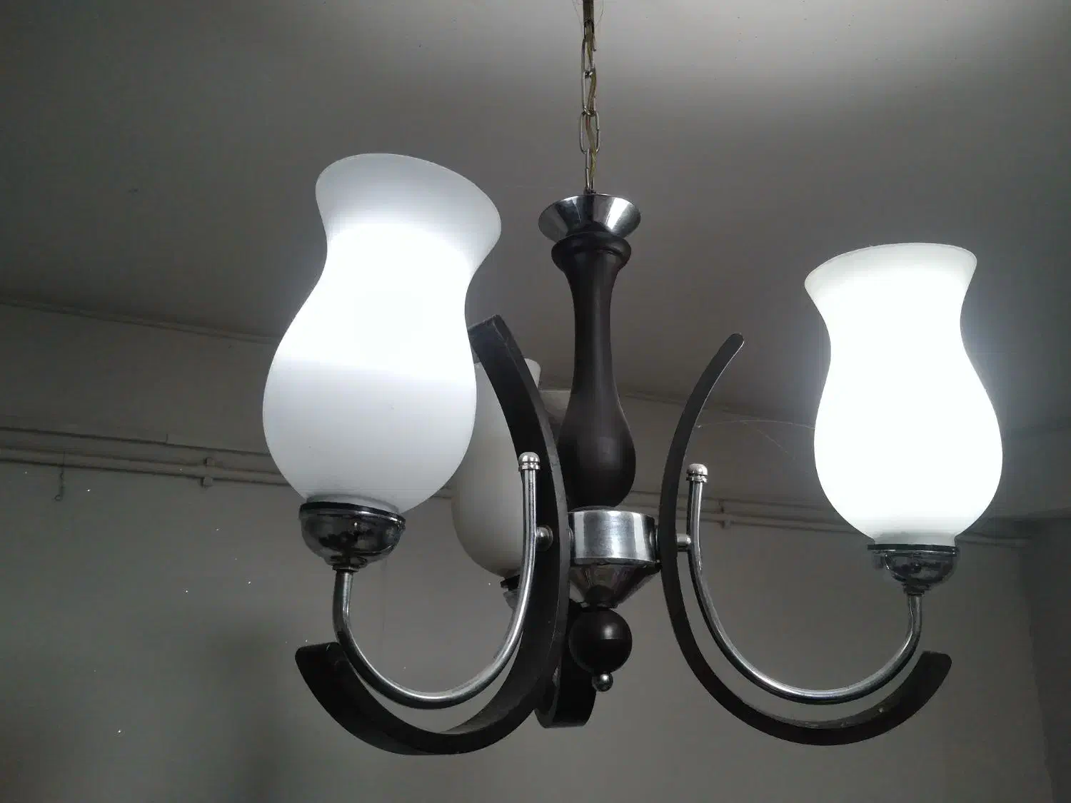 لوستر سه شعله،|لوستر و چراغ آویز|شیراز, منطقه هوایی شهید دوران|دیوار