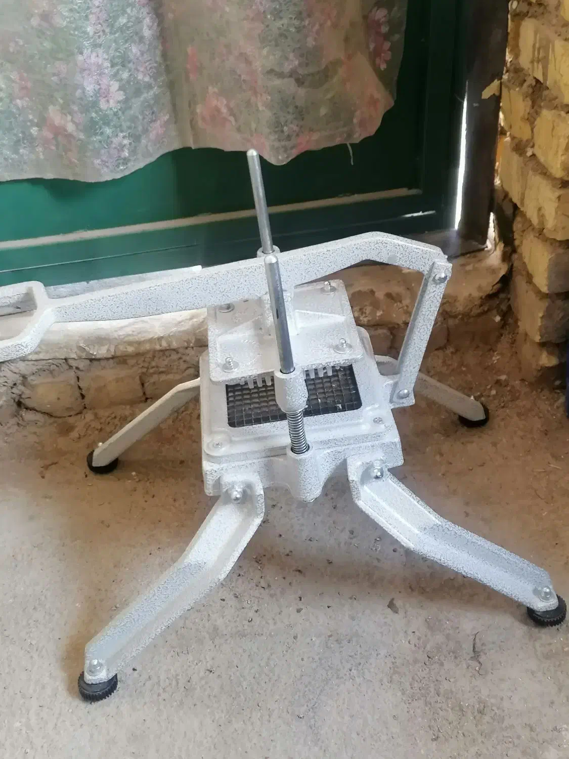 خلال کن سیب زمینی دستی نیمه صنعتی|خردکن، آسیاب، غذاساز|شیراز, شهرک مهرگان|دیوار