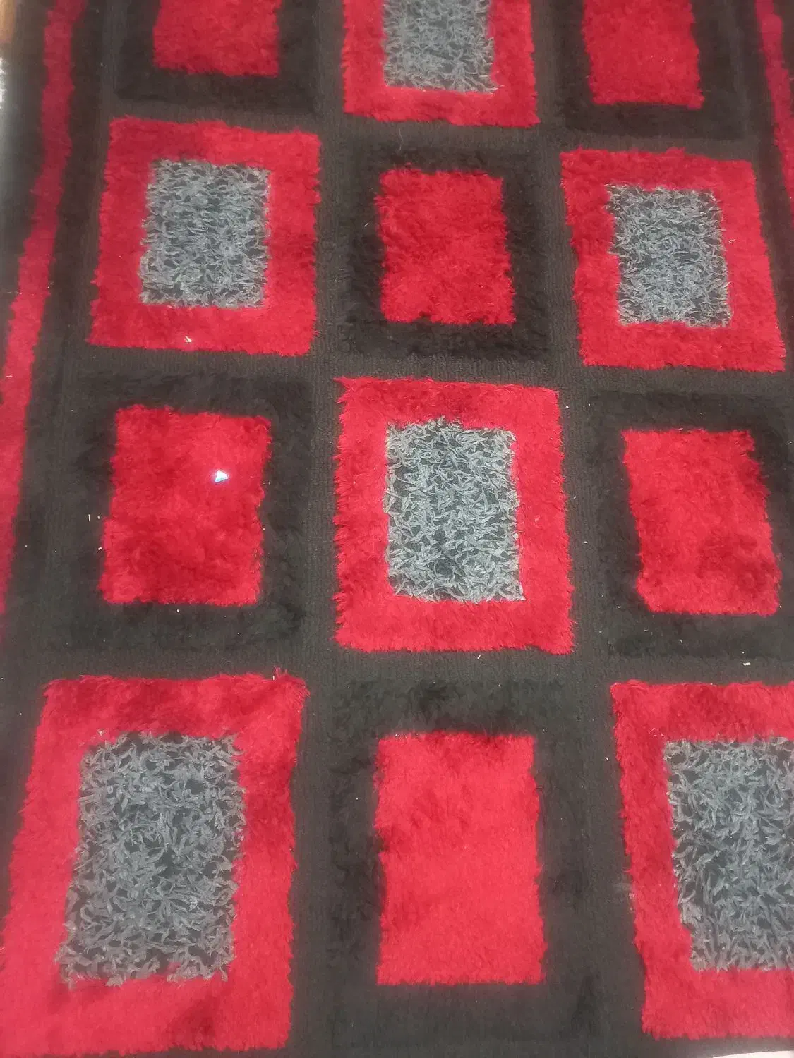 فرش ترک فانتزی|فرش|شاهین‌شهر, اقبال لاهوری|دیوار