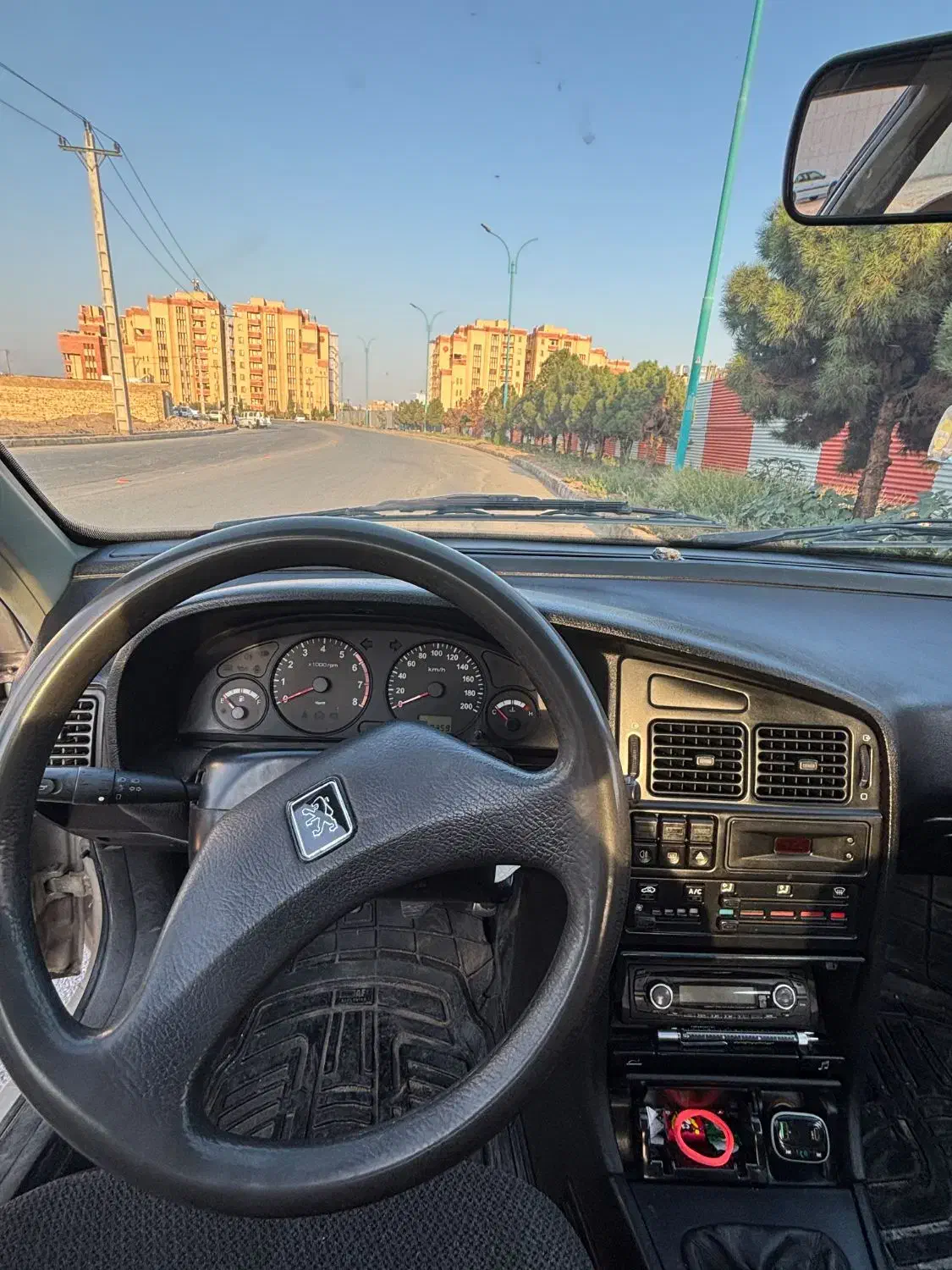 پژو روآ بژ متالیک کم کارکرد و تمیز|خودرو سواری و وانت|یزد, |دیوار