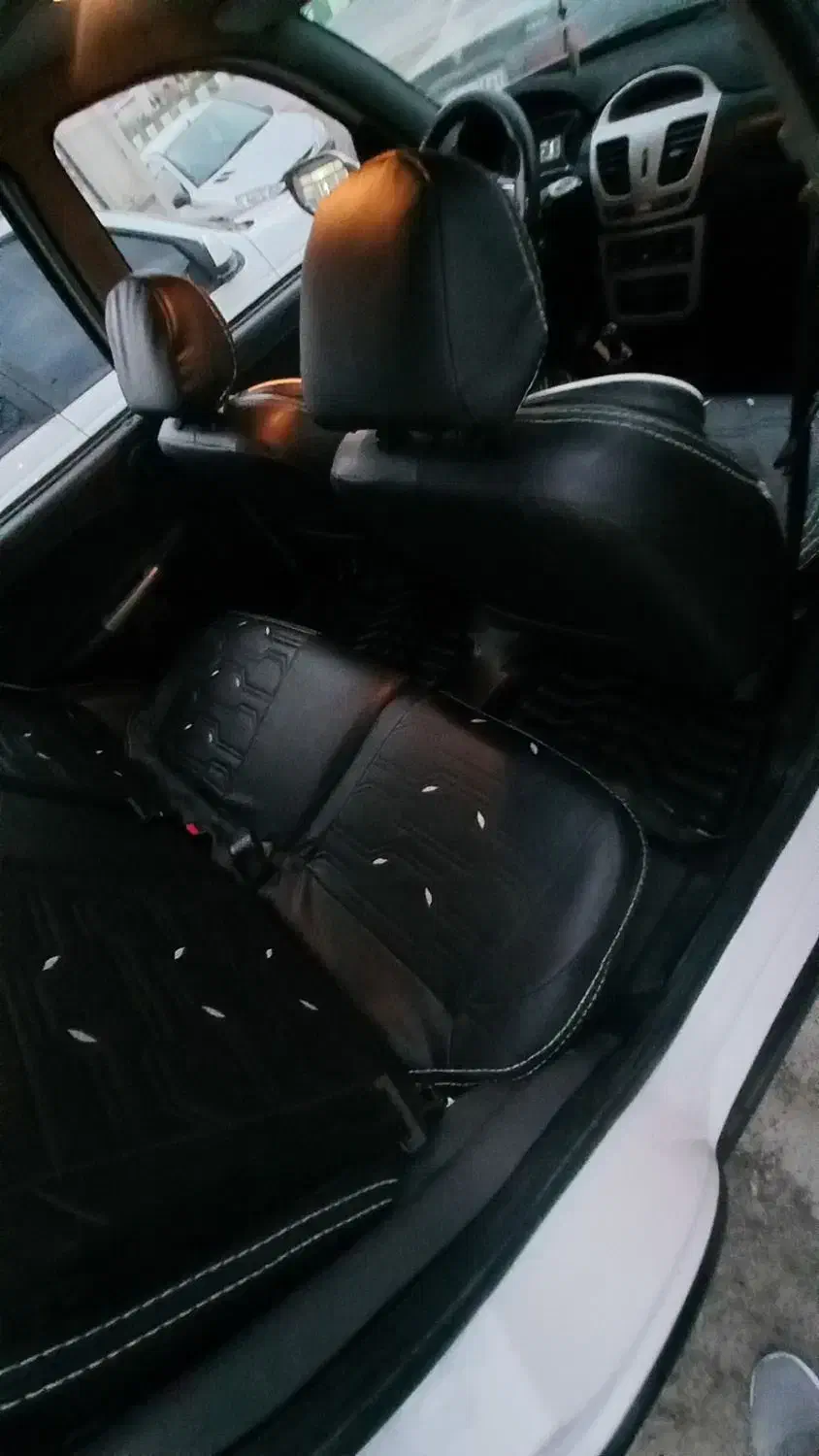 کوییک ۴۰۲بیرنگ|خودرو سواری و وانت|آق قلا, |دیوار