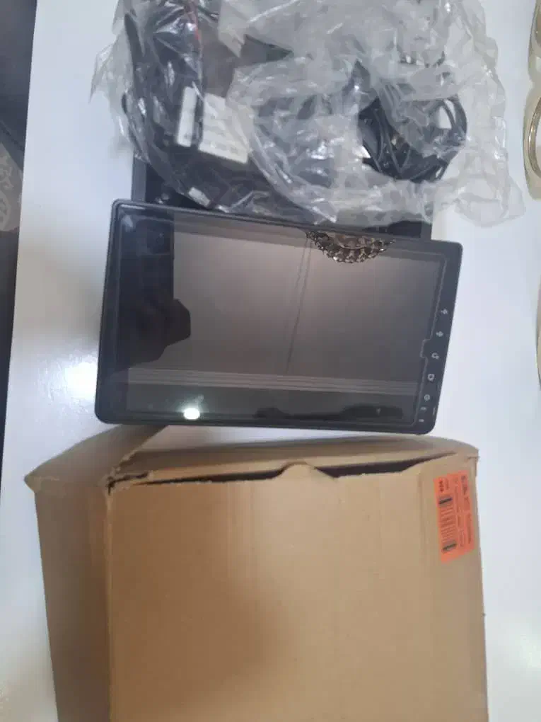 مانیتور ۱۱ اینج و دوربین عقب|قطعات یدکی و لوازم جانبی|آبادان, |دیوار