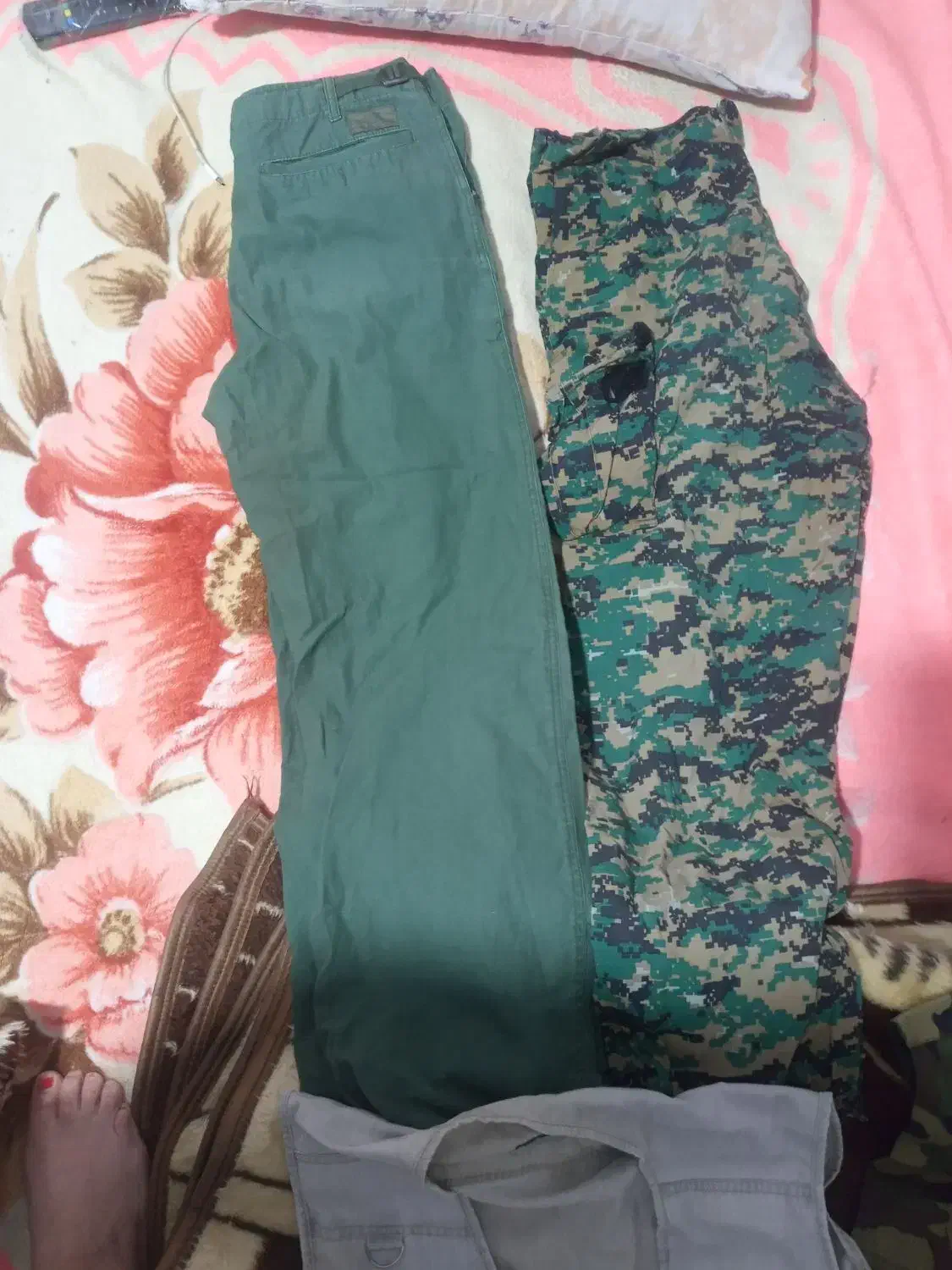 فروش شلوارهای شش جیب با دوتا جلیقه|لباس|قرچک, پویینک|دیوار