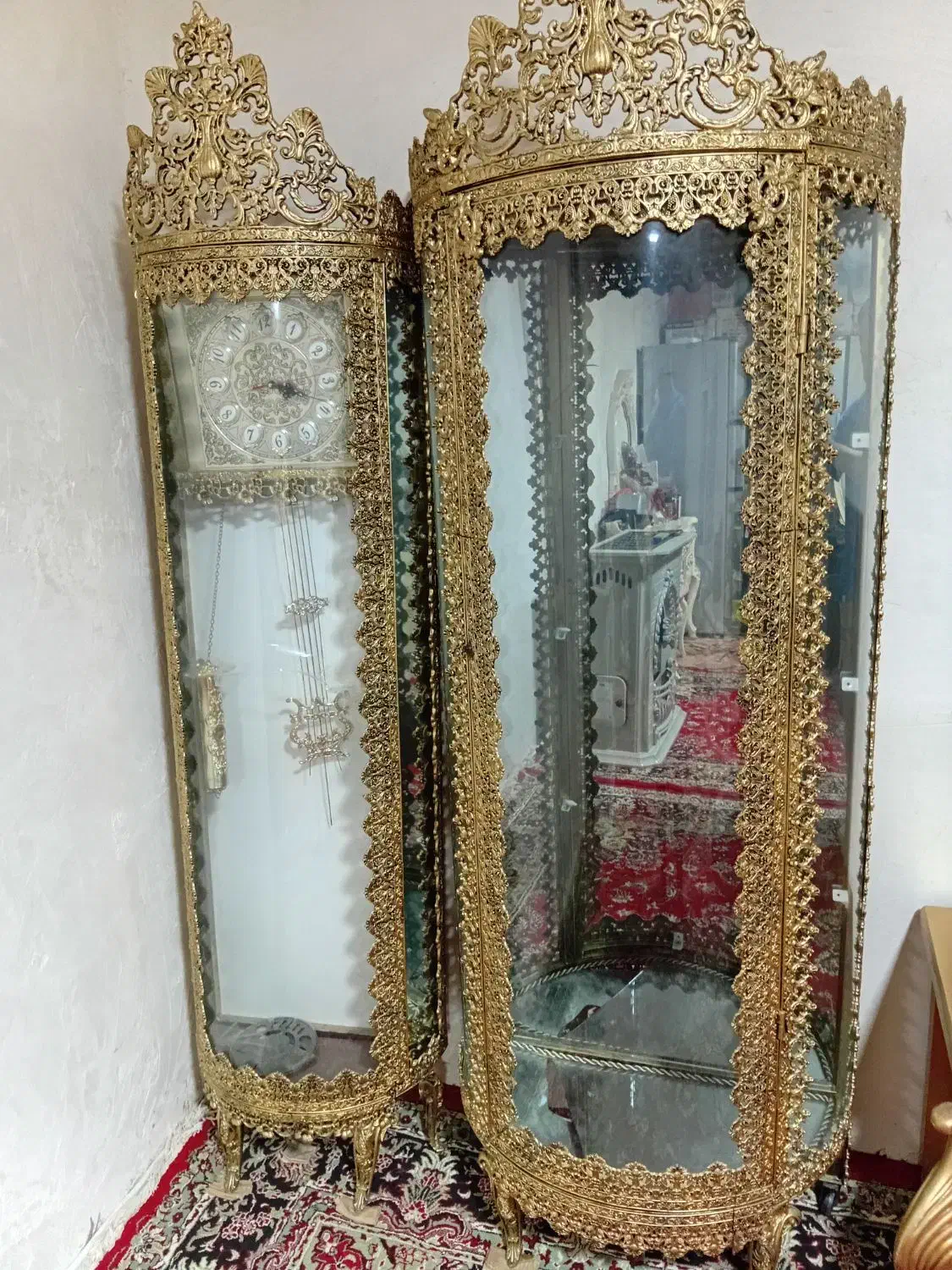 بوفه و ساعت ایستاده طرح برنز|بوفه، ویترین، کنسول|پارس‌آباد, |دیوار
