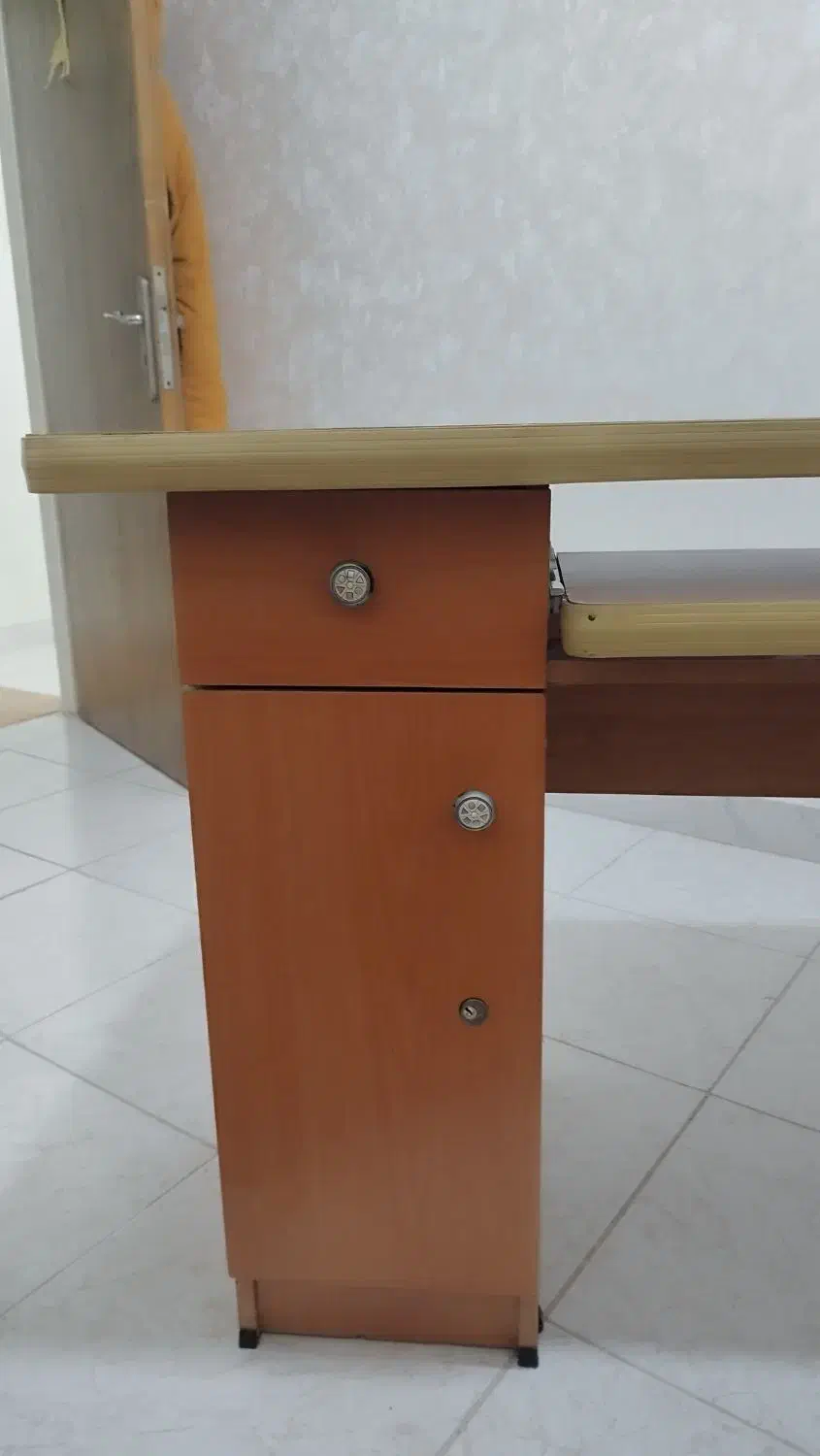 میز تحریر کاملاً سالم ام دی اف|میز تحریر و کامپیوتر|محمدیه-قزوین, |دیوار