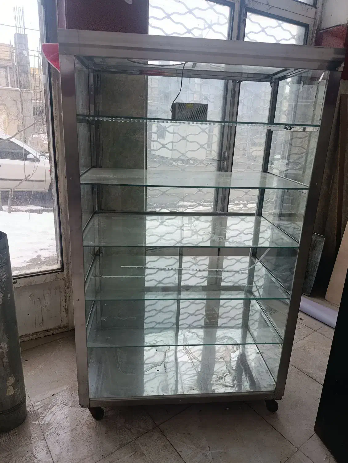 ویترین وکمدفلزی|بوفه، ویترین، کنسول|مشگین شهر, |دیوار