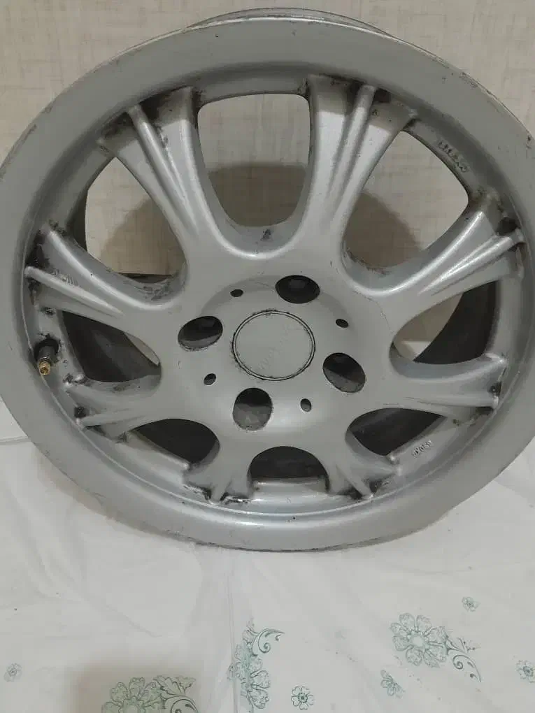 رینگ آلمانی کاملا سالم ۸پر  پژو سمند....|قطعات یدکی و لوازم جانبی|رشت, کوی غلام نیا|دیوار