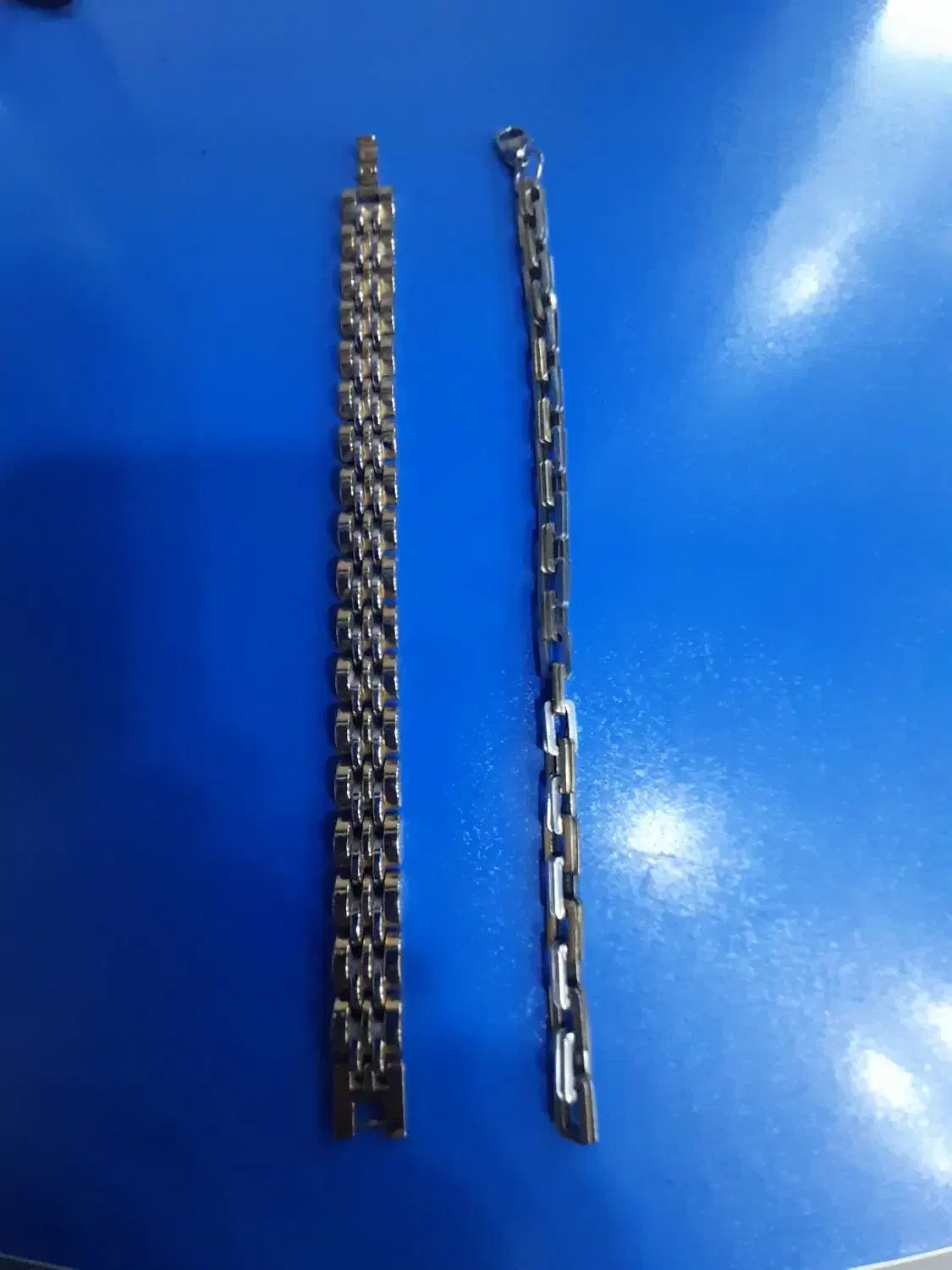 دو عدد دستبند زنجیر|بدلیجات|رشت, استقامت ۲|دیوار