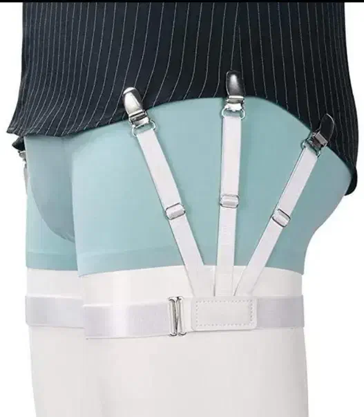 نگهدارنده پیرهن (هولدر لباس)|کیف، کفش، کمربند|فردیس, منظریه|دیوار