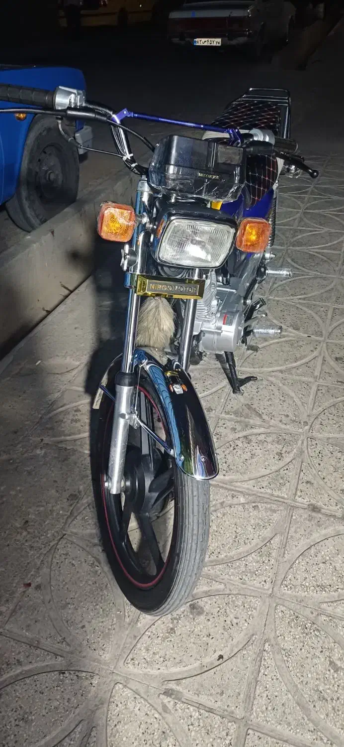 موتور|موتورسیکلت|قرچک, میرزائی شمالی|دیوار