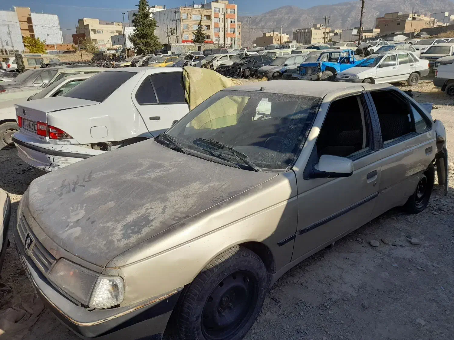 پژو تصادفی 83|خودرو سواری و وانت|ایوان, |دیوار