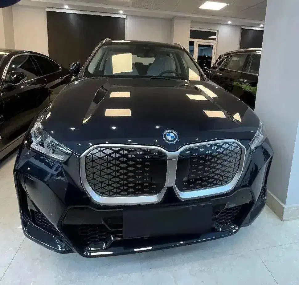 بی ام وه  ix1|خودرو سواری و وانت|تهران, درختی|دیوار