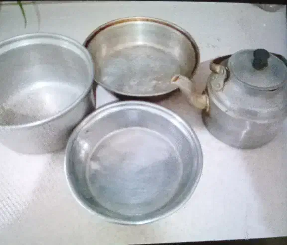 روغن ریز|ظروف نگهدارنده، پلاستیکی، یک‌بارمصرف|نیشابور, دارایی|دیوار