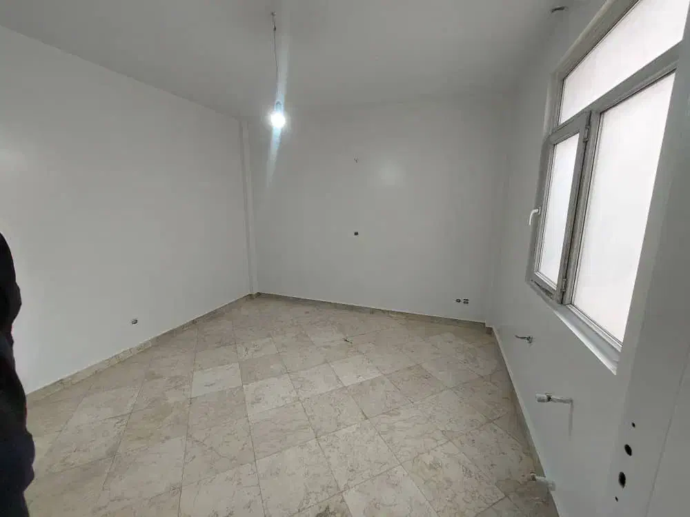 آپارتمان تک واحدی فلکه چایچی بوعلی شرقی طبقه دوم