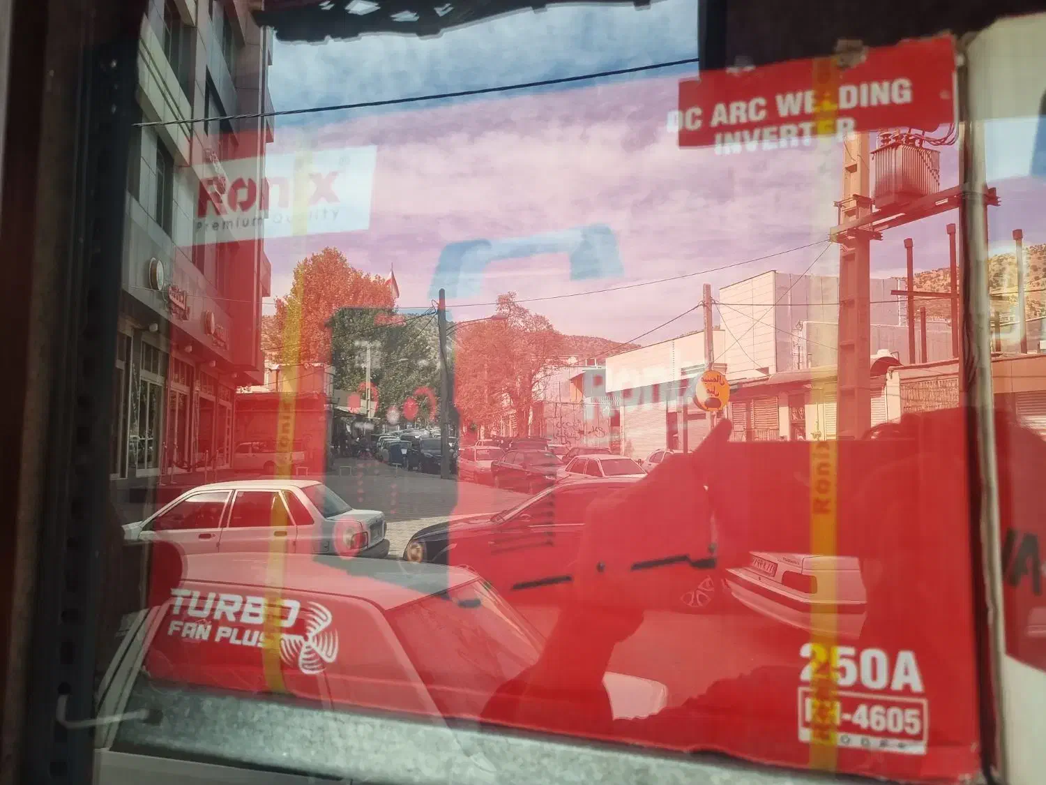 دستگاه اینورتر جوش ۲۱۵ آمپر رونیکس (ابزار راینو)|ماشین‌آلات صنعتی|مریوان, |دیوار