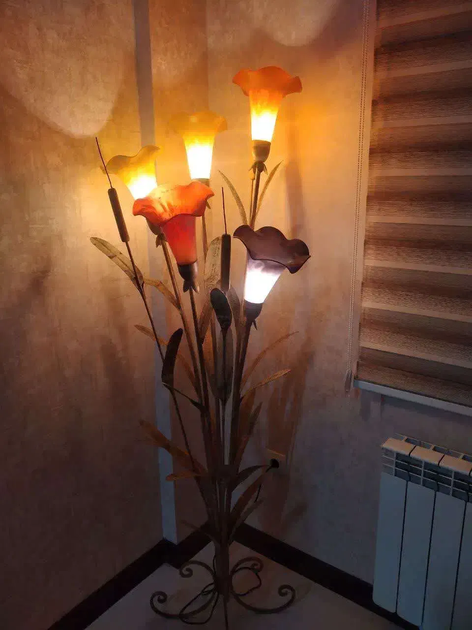 آباژور تزئینی و دکوری|چراغ خواب و آباژور|کاشان, امیرکبیر|دیوار