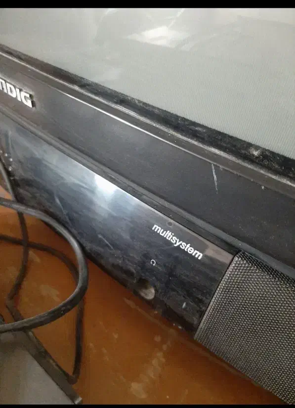 ۳ عدد دستگاه دیجیتال و تلویزیون ۳۲ و گیرنده خارجی|تلویزیون و پروژکتور|اصفهان, خواجه عمید|دیوار